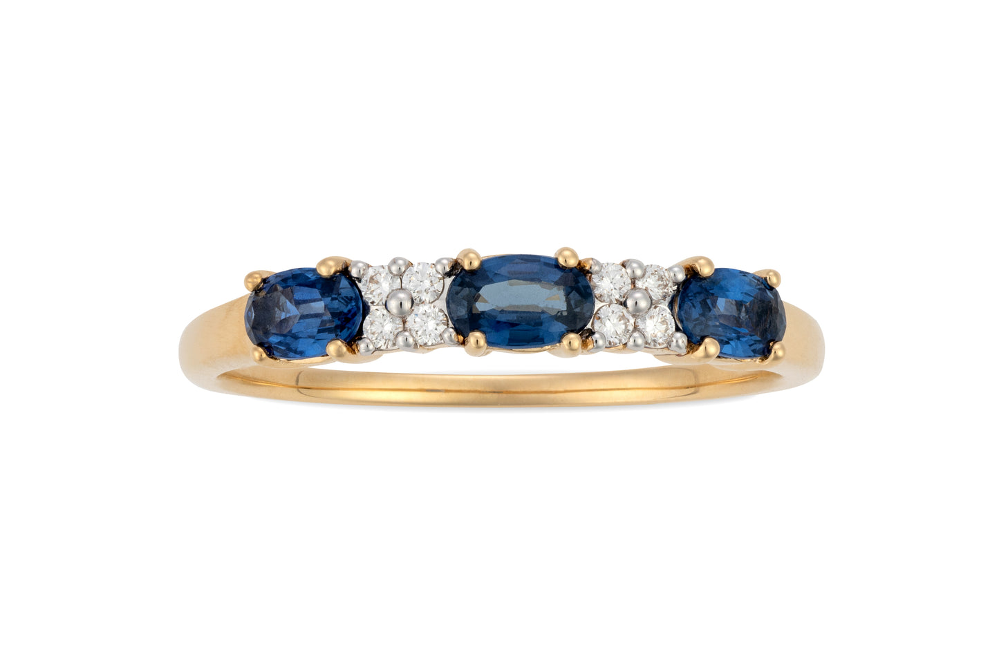 18 Carat gold ring with 3 sapphires