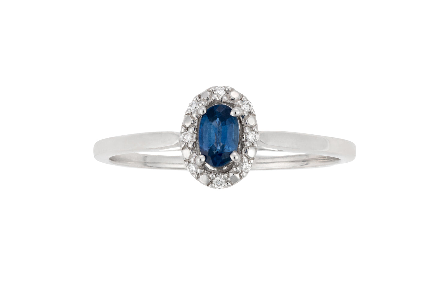 18 Carat white gold ring with oval 0.34 Carat blue sapphire gemstone.