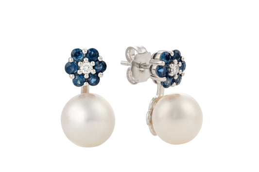 18 Carat white gold sapphire clover earring with a pearl